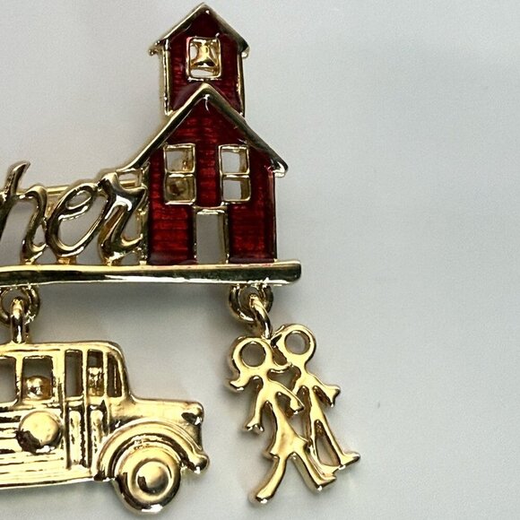 Danecraft Teacher Brooch Pin Vintage Gold Tone Enamel - Picture 3 of 7